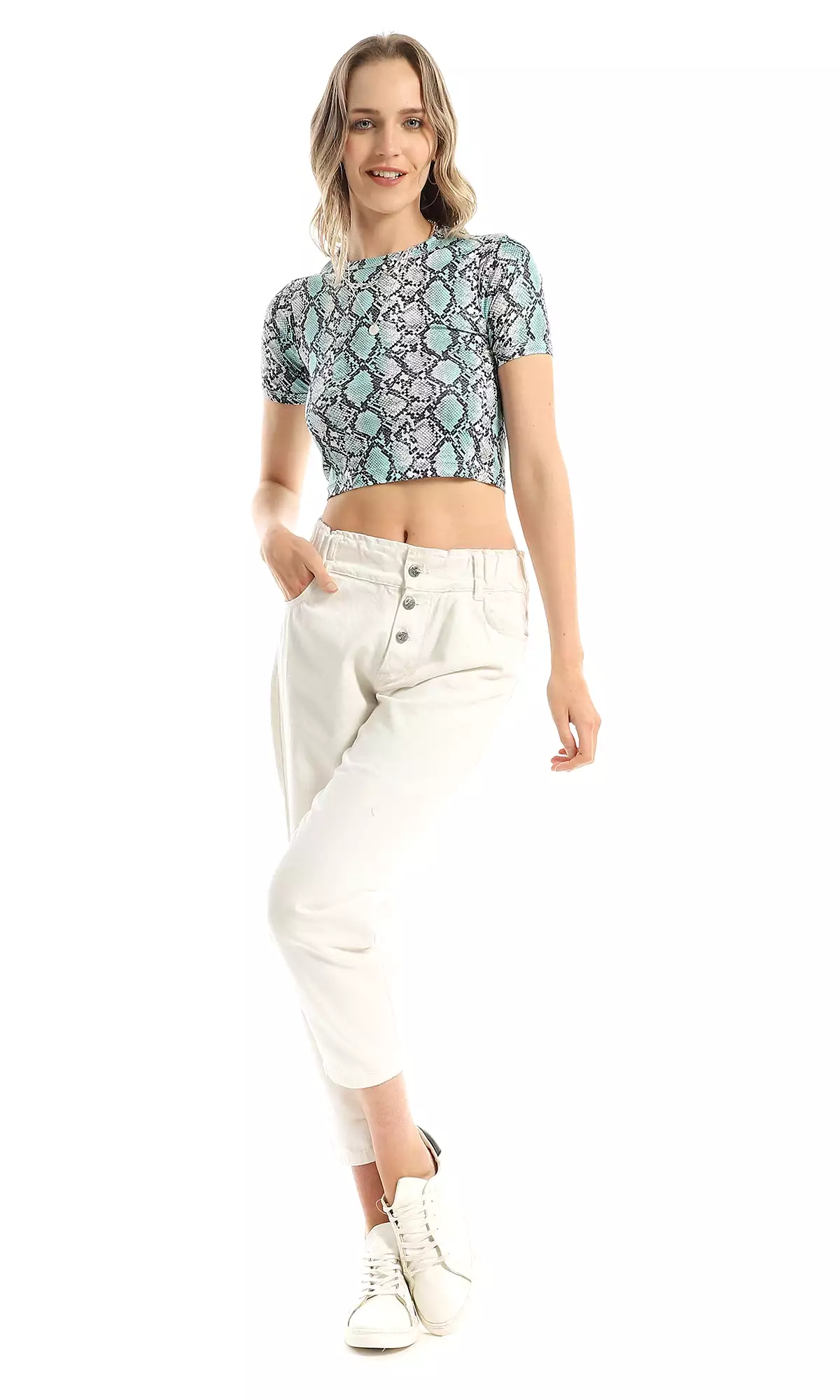 97310 Short Sleeves Reptile Pattern Pistachio & Black Cropped Top