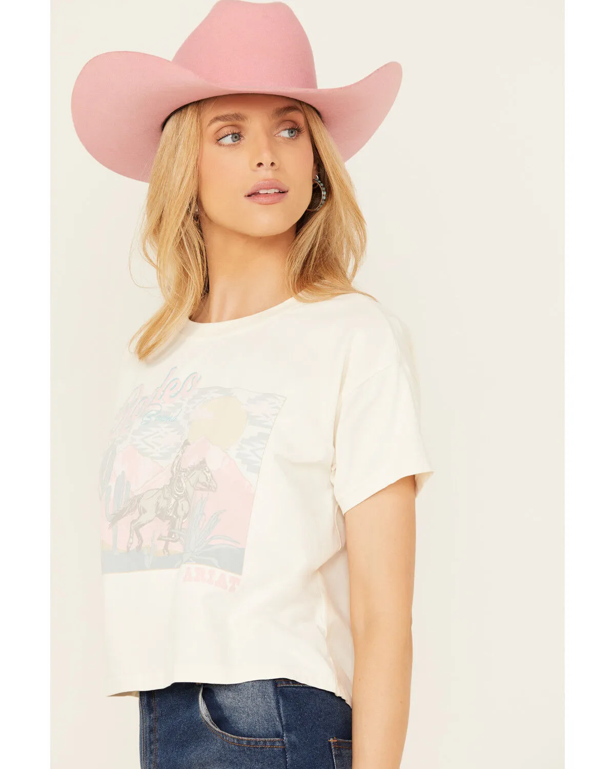 Ariat Women's Rodeo Bound Short Sleeve Cropped Graphic Tee