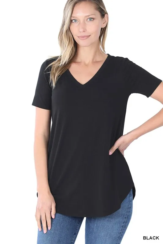 BLACK S/S V-NECK TEE