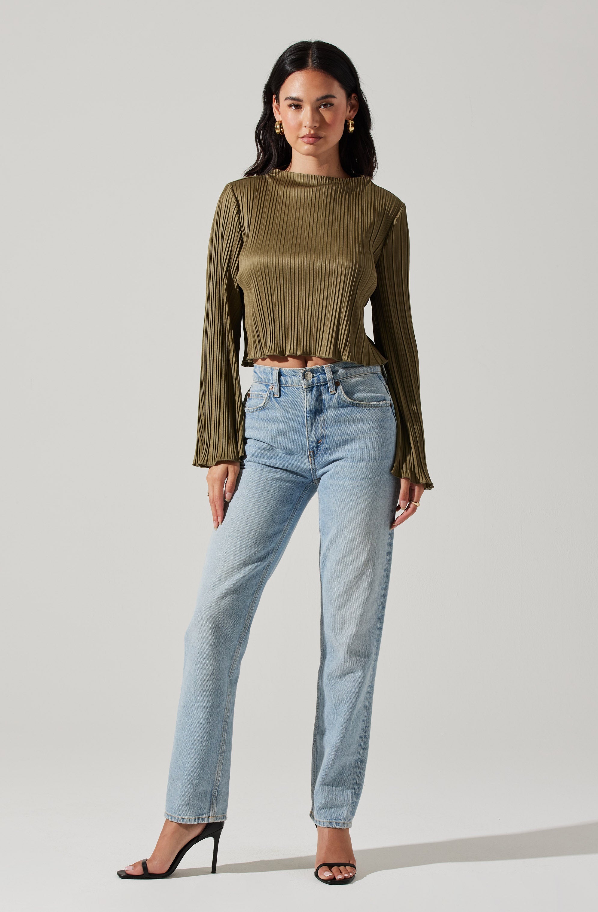 Cropped Plisse Mock Neck Top