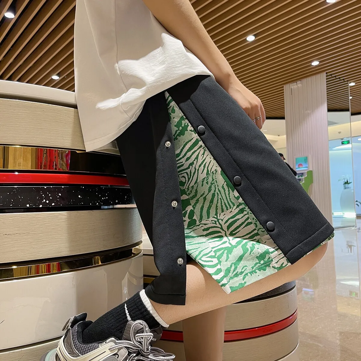 Xituodai Fake Two Summer Men Casual Shorts Baggy Wide Leg Hip Hop Streetwear Floral Stitching Slit Korean Knee-length Beach Shor